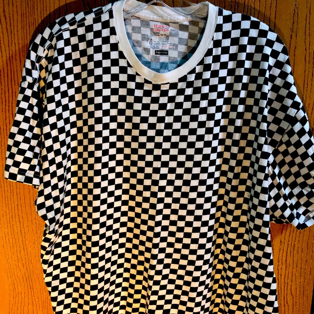 Supreme Hanes checkered T-shirt Size XL